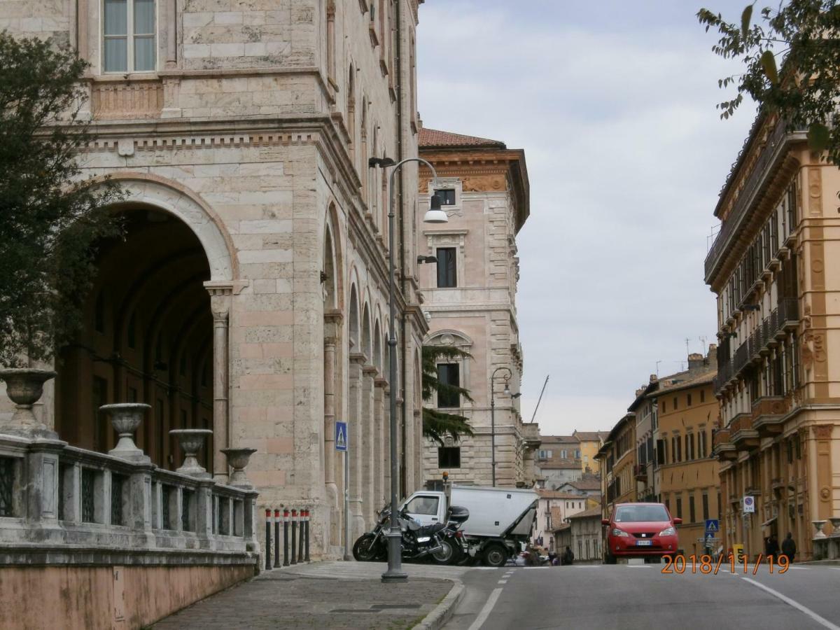 Appartamento Via Ciatti Перуджа Экстерьер фото